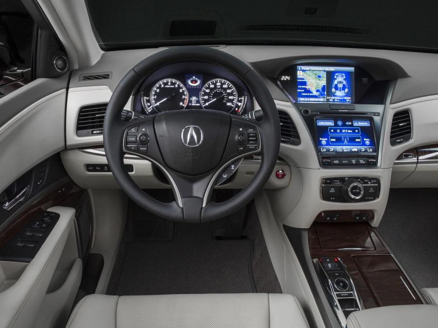 Торпедо Acura RLX Sport Hybrid SH-AWD 2014 года  (фото 3 из 41)